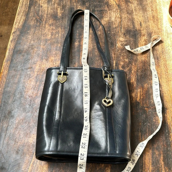 Brighton vtg navy blue leather with gold hardware large bucket back - Picture 11 of 15